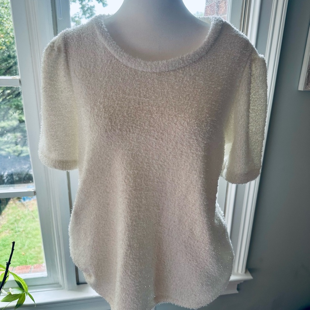 White short sleeve eyelash sweater
